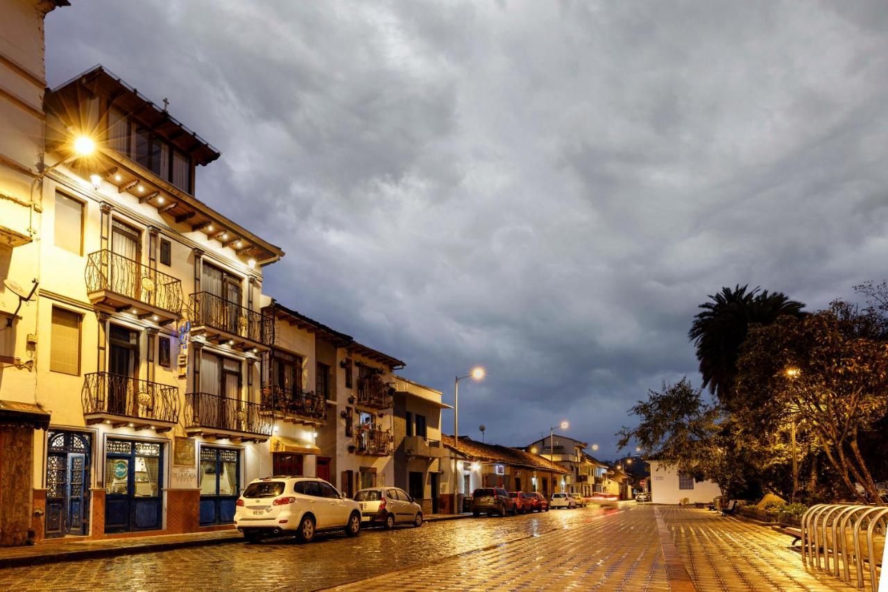Hotel Azul De La Plaza By Chat Noir Cuenca Exterior foto